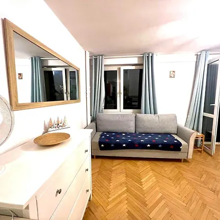 Apartment Entire In Centrum Warsaw